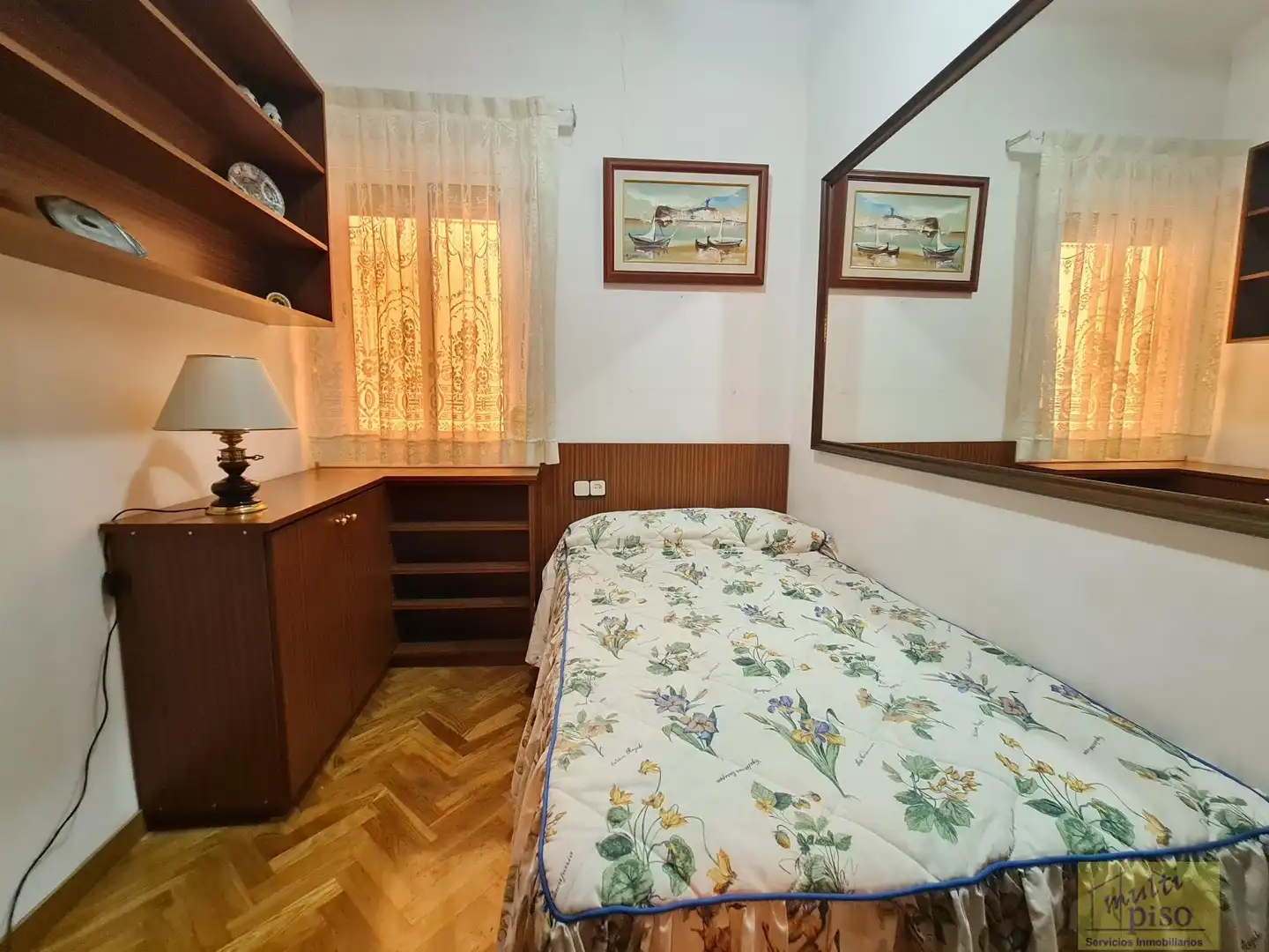 Schlafzimmer von Wohnung zum Verkauf in Barcelona mit Klimaanlage, Parkett und Terrasse