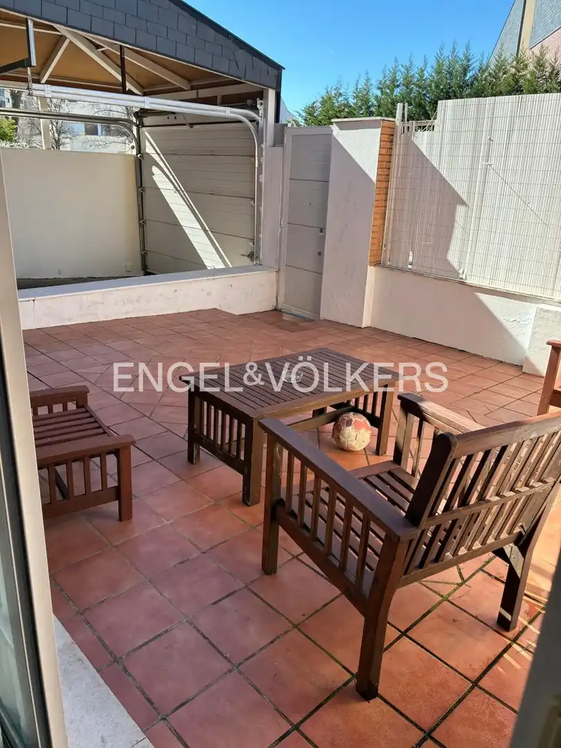 Terraza de Casa adosada en venta en Rivas-Vaciamadrid con Aire acondicionado, Calefacción y Jardín privado