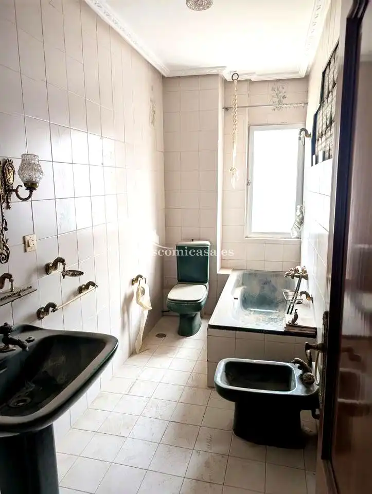 Bathroom of Flat for sale in Jamilena  with Terrace and Balcony