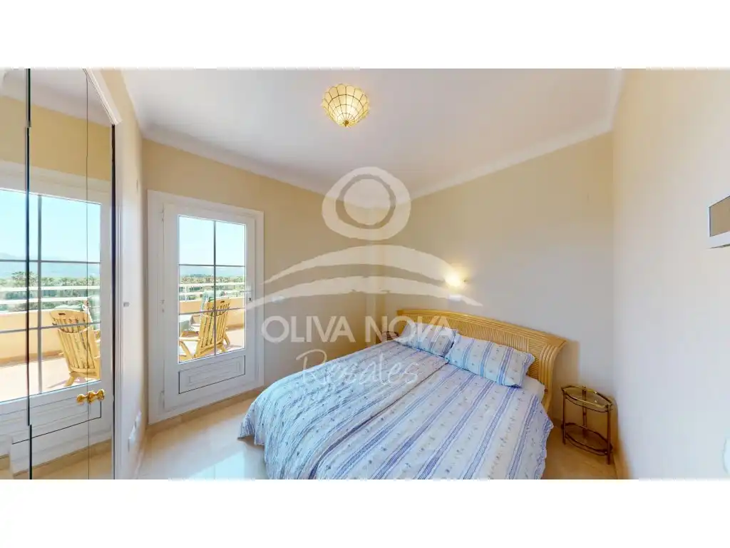 Bedroom of Attic for sale in Oliva  with Terrace, Swimming Pool and Furnished
