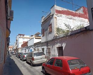 Exterior view of House or chalet for sale in  Sevilla Capital