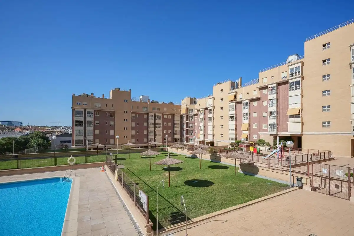 Exterior view of Flat for rent in Madrid  with Air Conditioner, Heating and Terrace