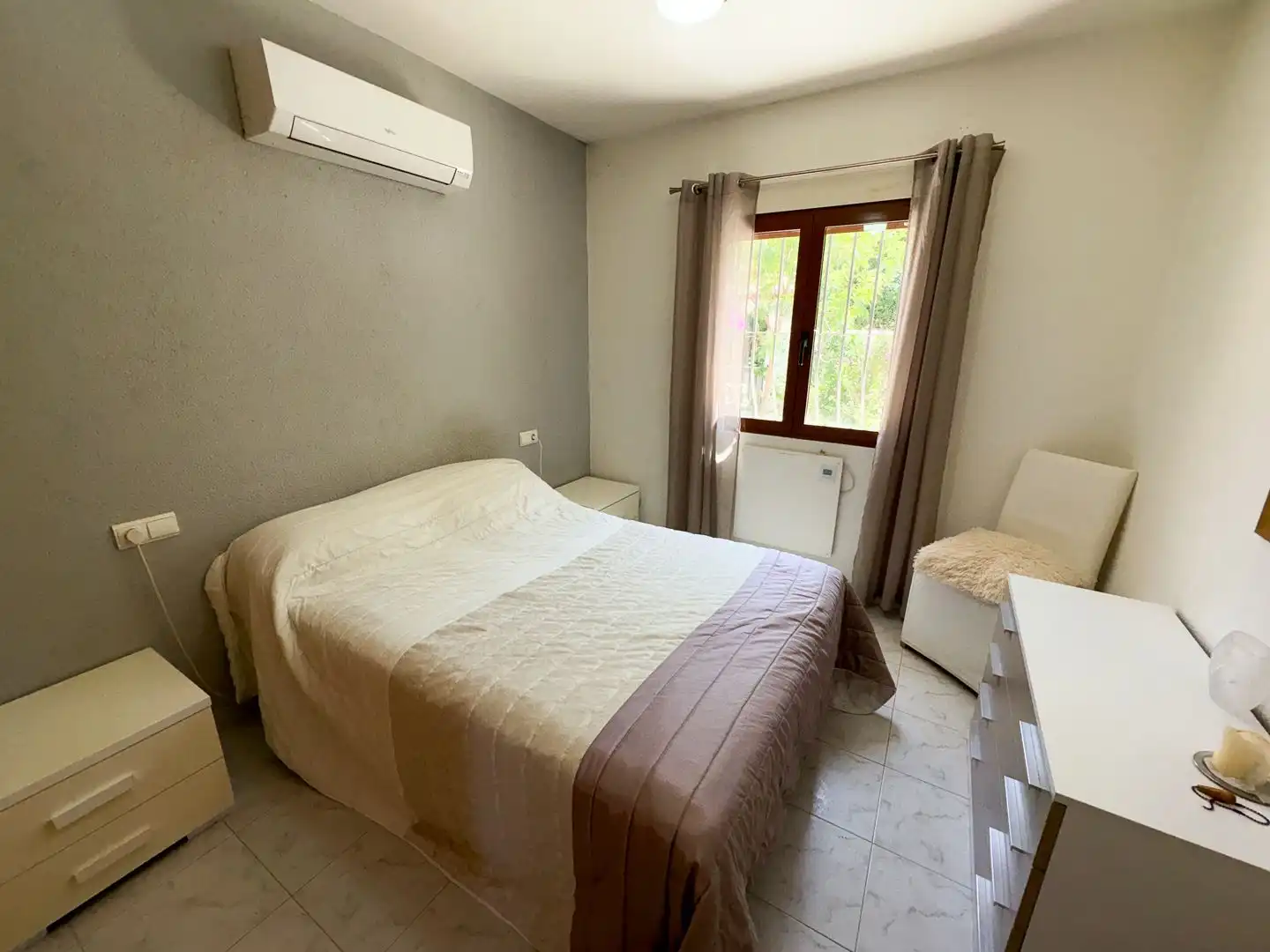 Habitación de Casa o chalet en venta en Dénia con Aire acondicionado, Calefacción y Jardín privado