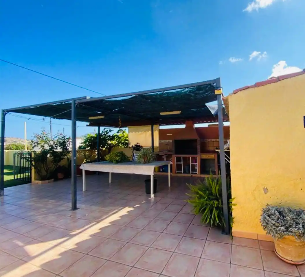 Detached house with garden for sale in Mascarat