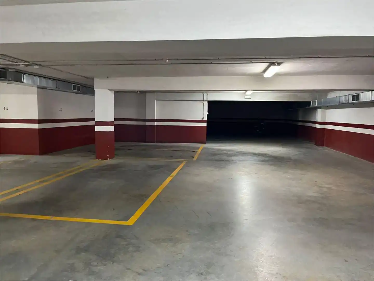 Aparcament de Pis en venda en Boiro amb Jardí privat, Parquet i Traster