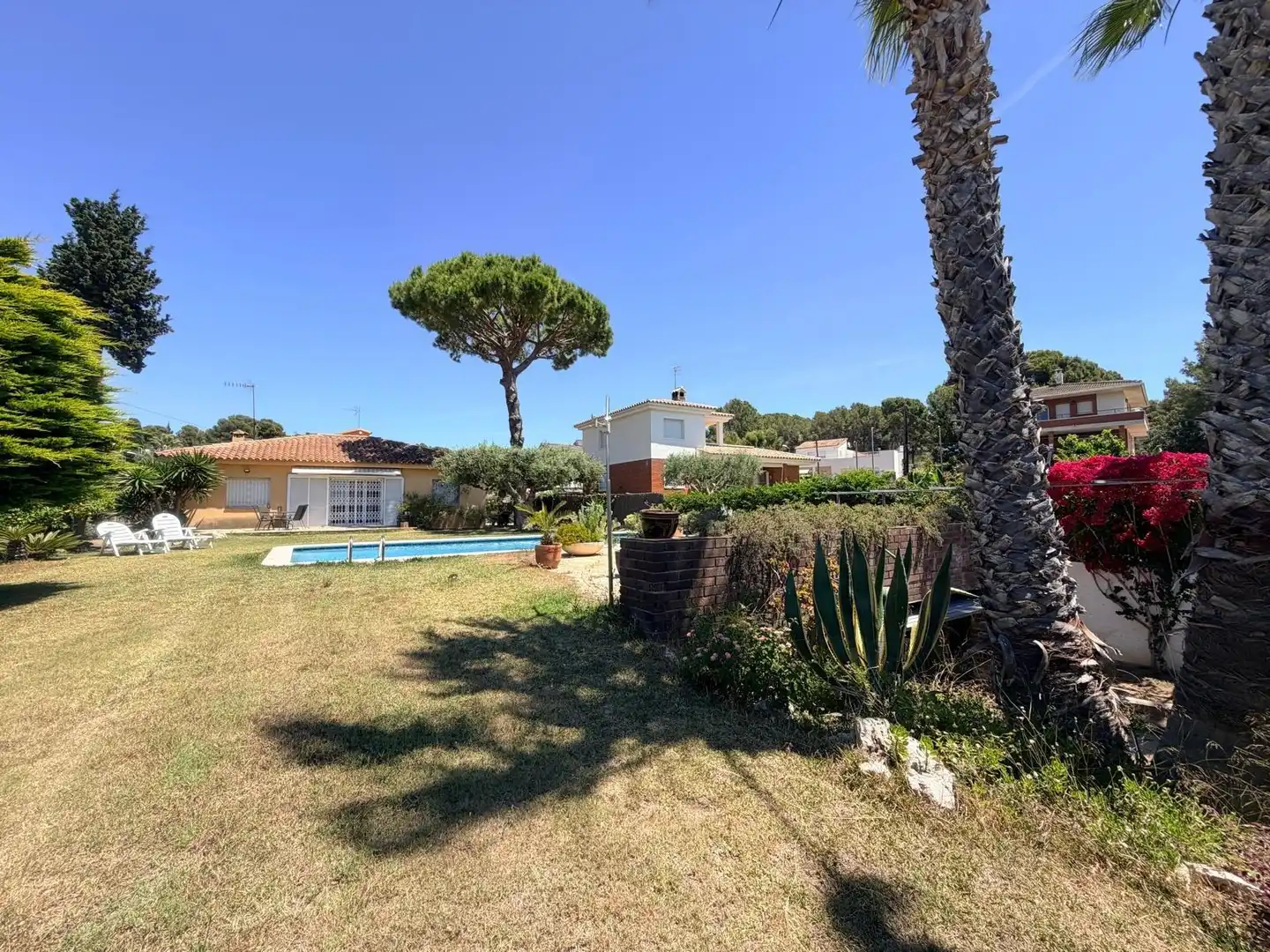 Jardí de Casa o xalet en venda en Cunit amb Calefacció, Jardí privat i Piscina