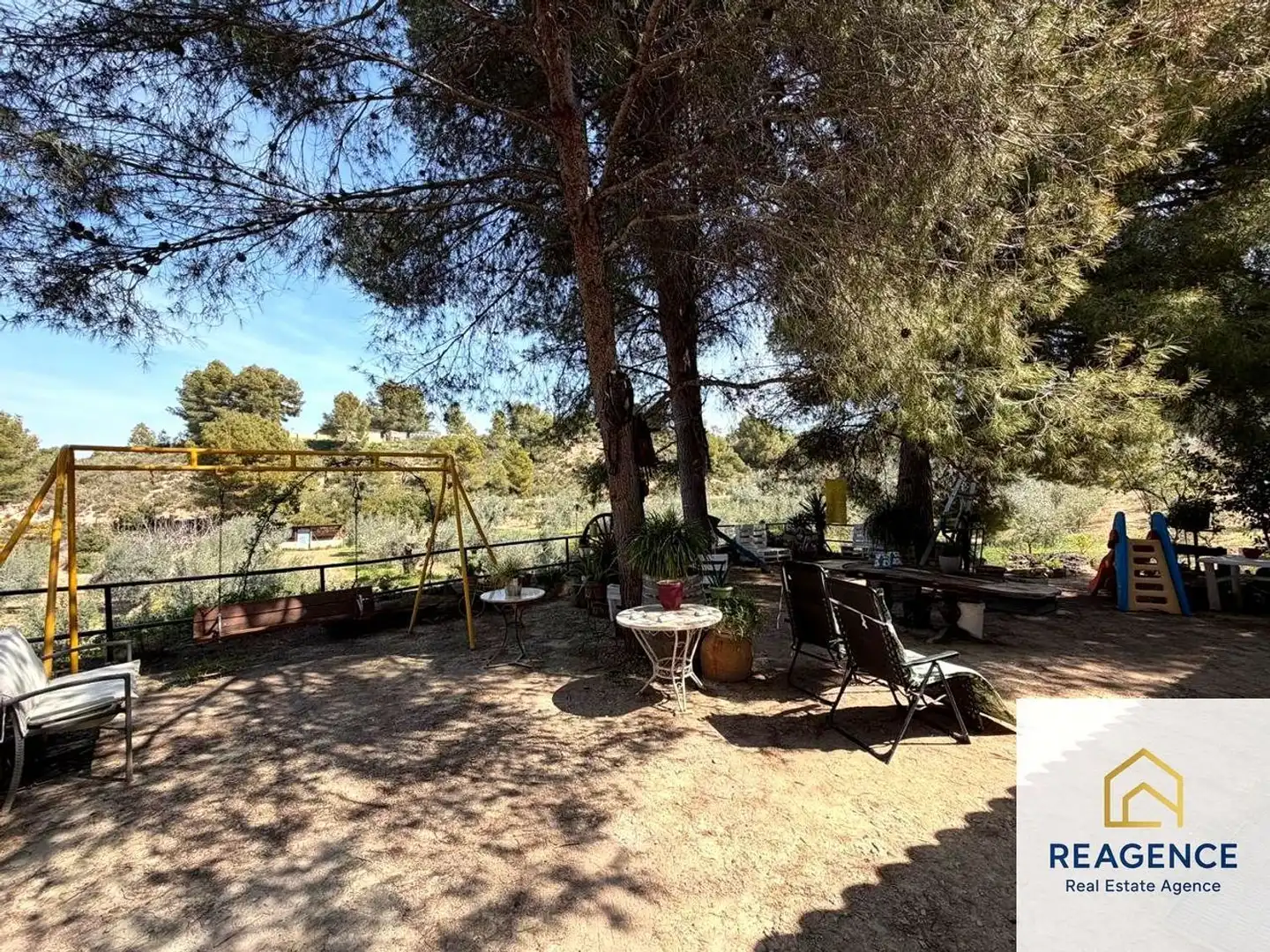 Garden of Country homes for sale in Flix, Tarragona