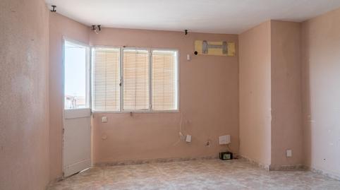 Foto 3 de Piso en venta en Hermanos Alvarez Quintero, Arrayanes, Linares