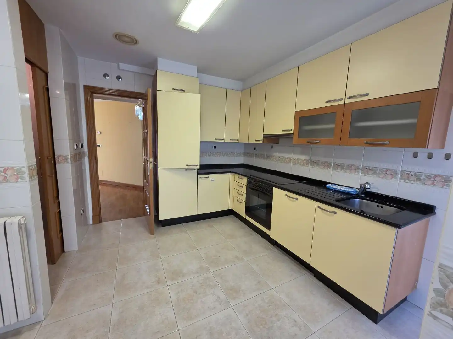 Cocina de Piso en venta en A Coruña Capital  con Calefacción, Terraza y Trastero