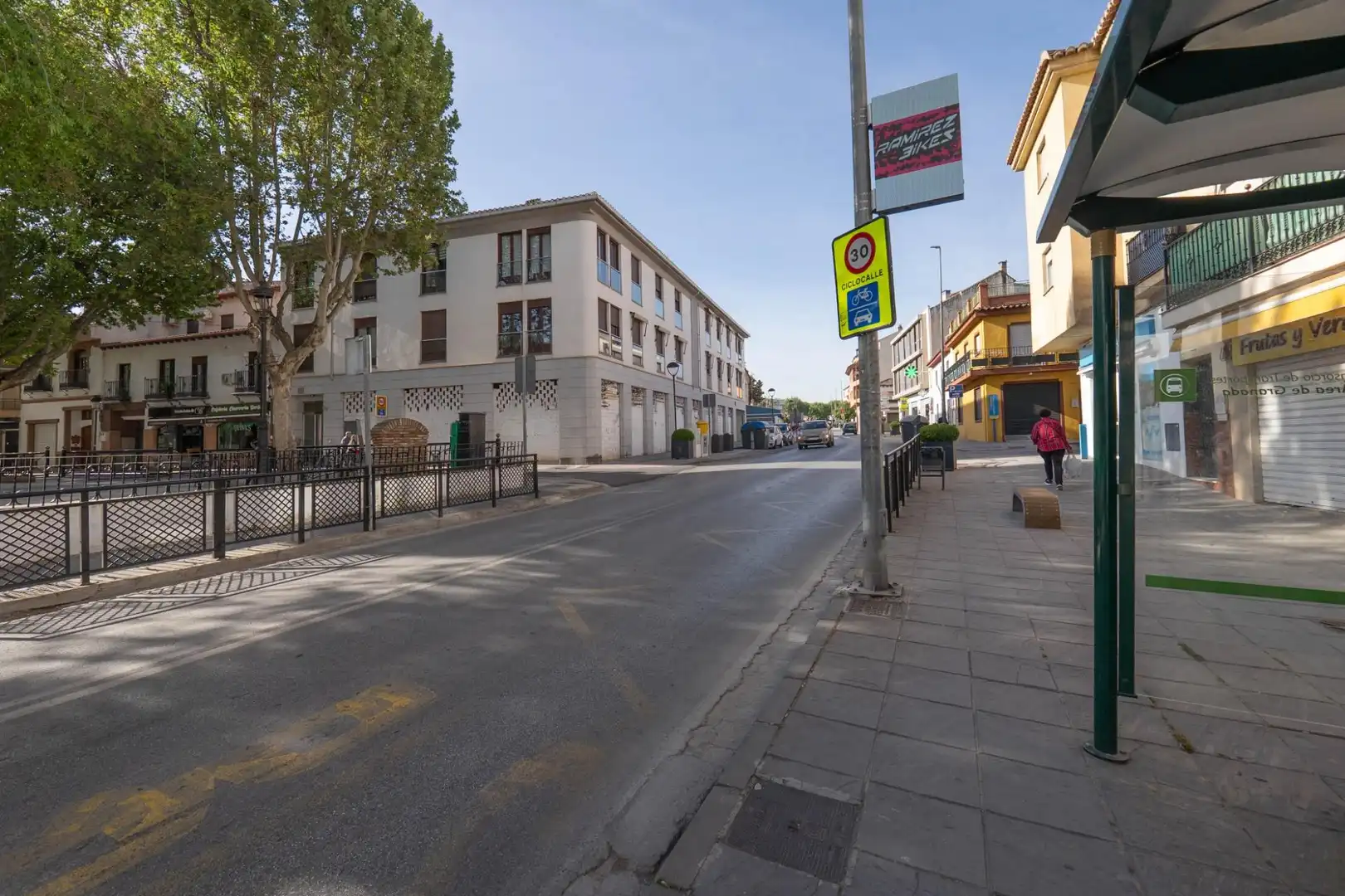 Local comercial en venda a Plaza de la Baja