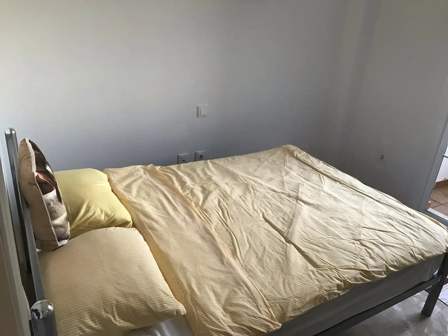 Schlafzimmer von Wohnungen zum Verkauf in Manilva mit Klimaanlage, Terrasse und Abstellraum