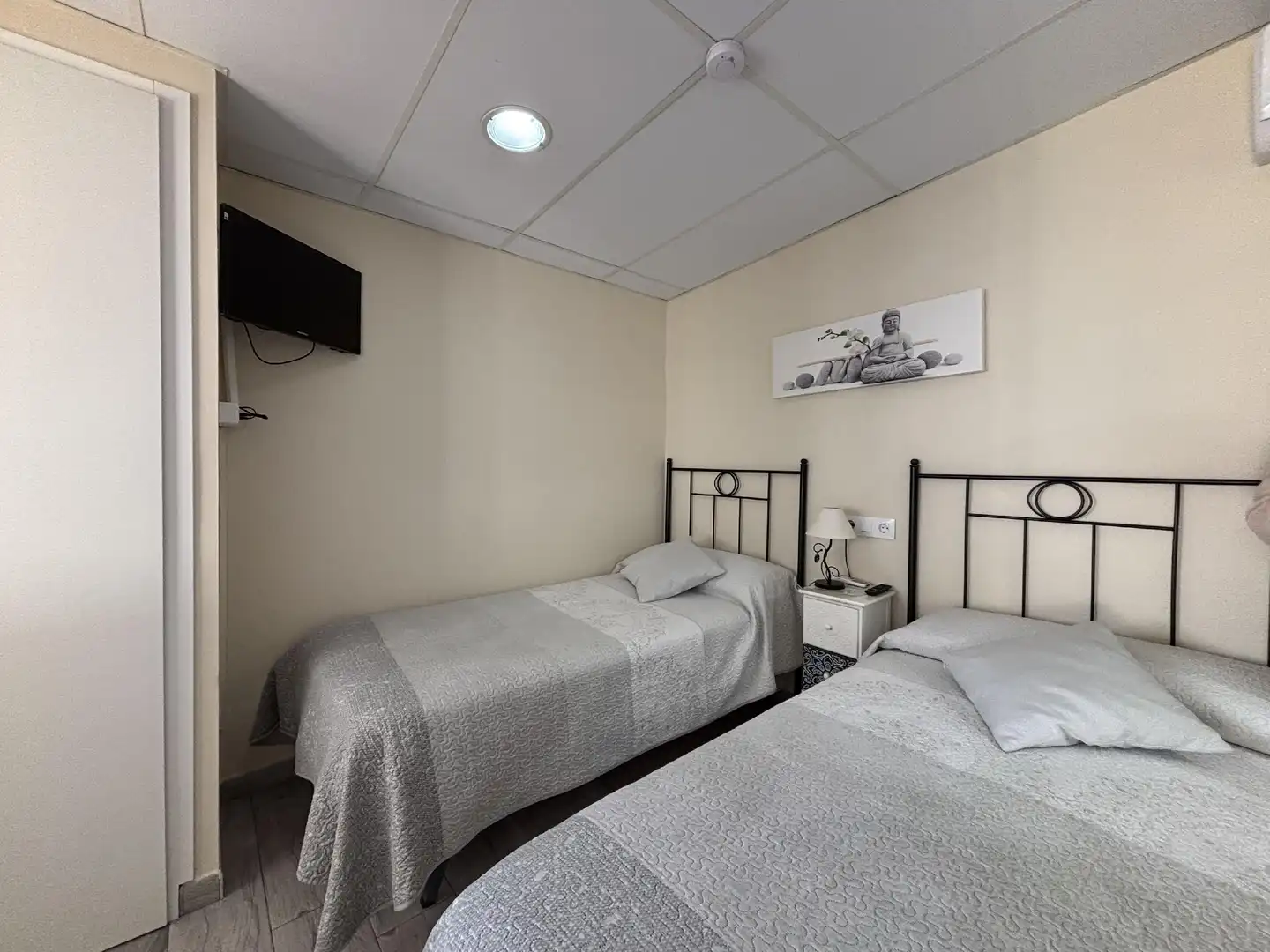 Habitación de Local en venta en Amposta