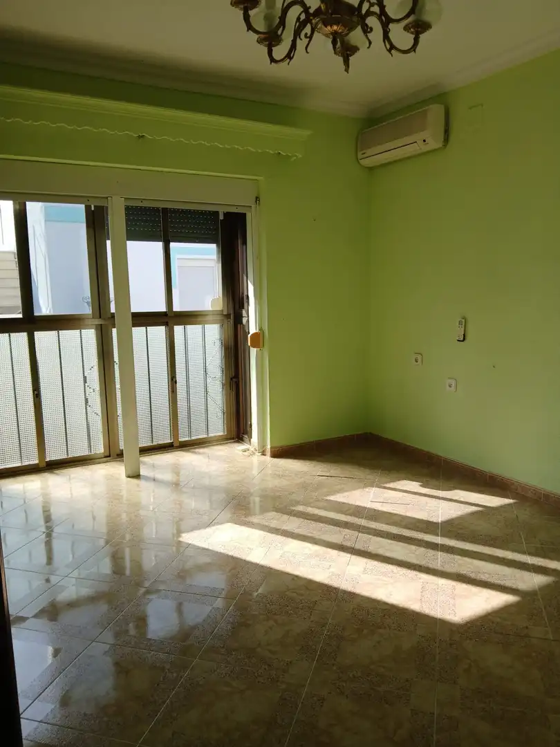 Dormitori de Casa o xalet en venda en San Fernando amb Aire condicionat i Balcó