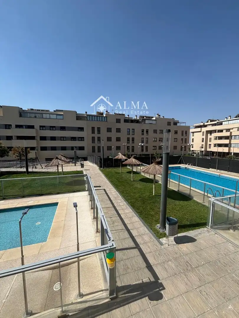 Vista exterior de Pis en venda en Valdemoro amb Aire condicionat, Calefacció i Terrassa