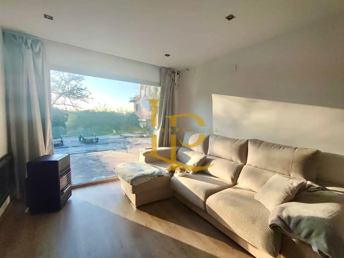 Sala d'estar de Casa o xalet en venda en Castellbisbal amb Aire condicionat, Calefacció i Jardí privat