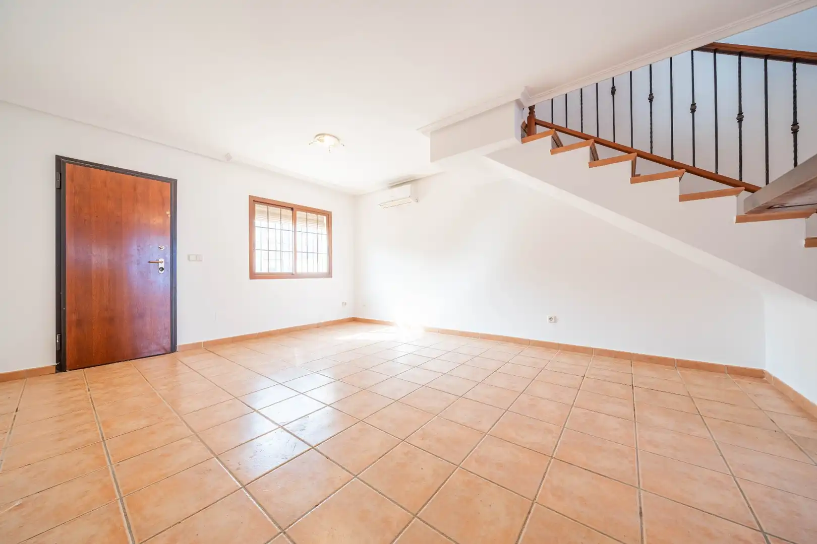 Casa con terrazza in vendita a Roda, imagen 5