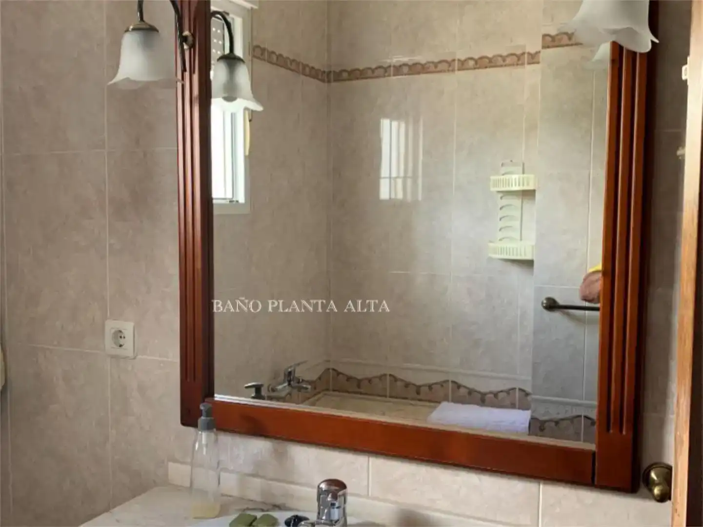 Baño de Piso en venta en Montilla con Jardín privado, Piscina y Balcón