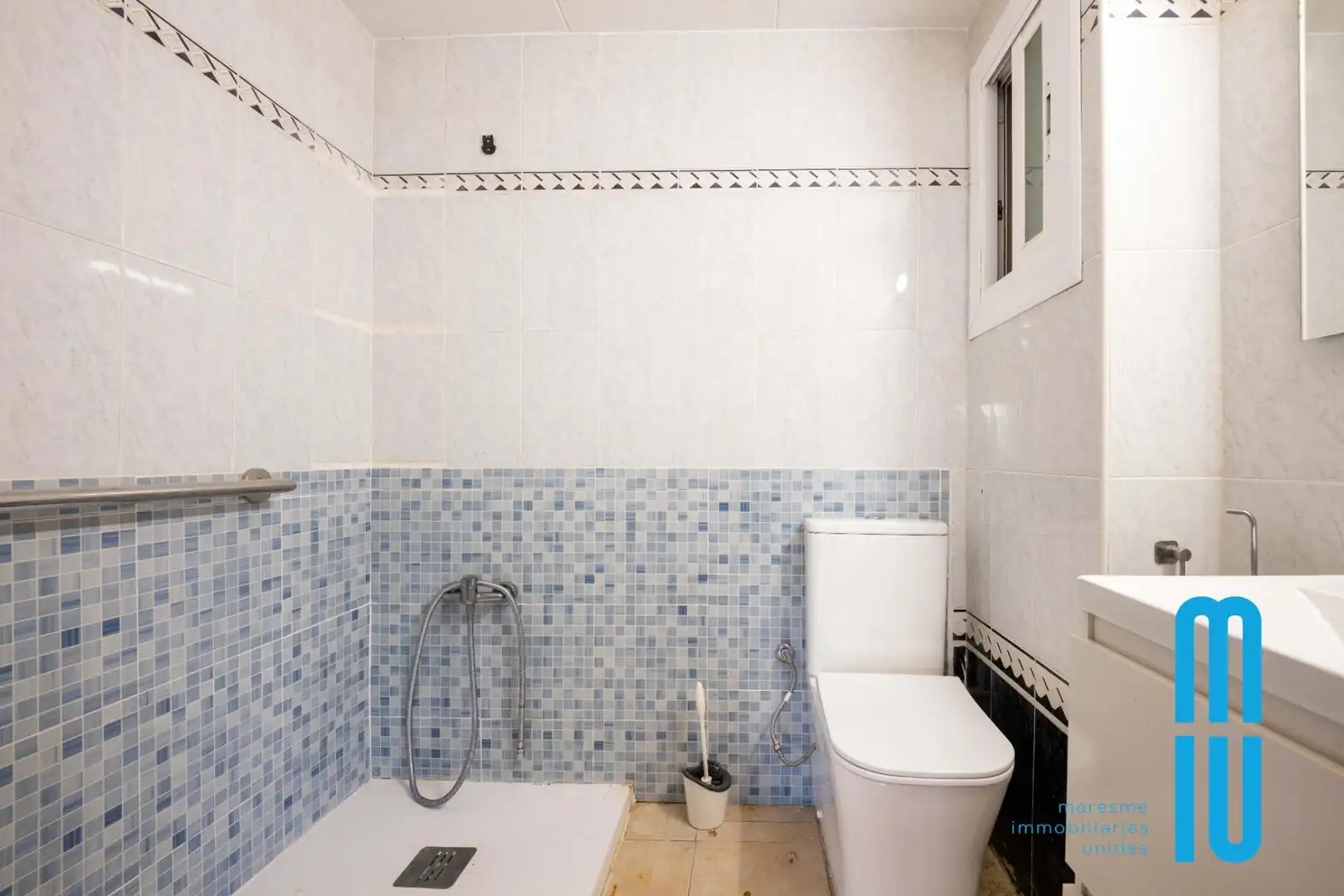 Badezimmer von Wohnung zum Verkauf in Mataró
