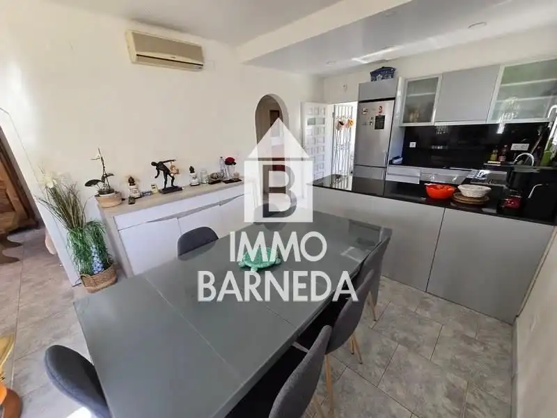 Jardí de Casa o xalet en venda en Empuriabrava amb Aire condicionat, Calefacció i Piscina