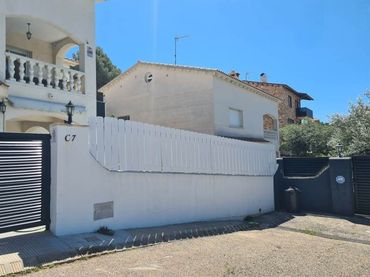 Pis en venda a Roda de Barà