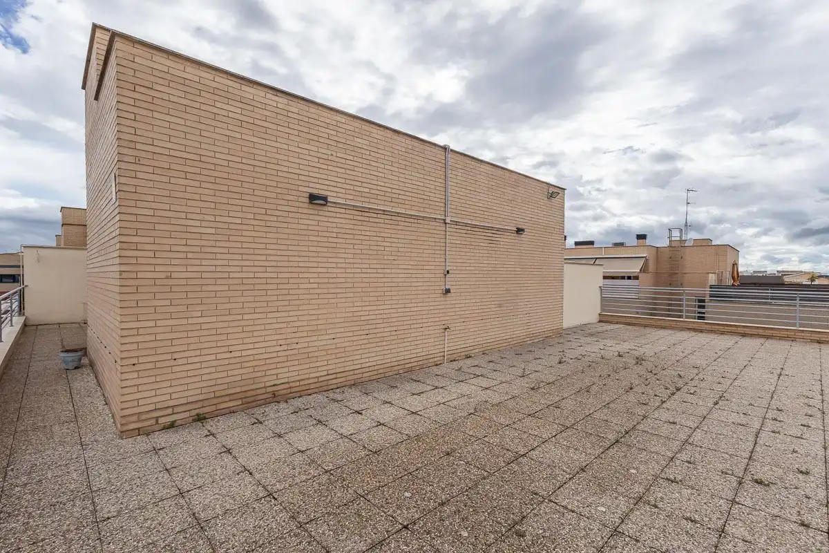 Exterior view of Attic for rent in Churriana de la Vega  with Air Conditioner, Heating and Terrace