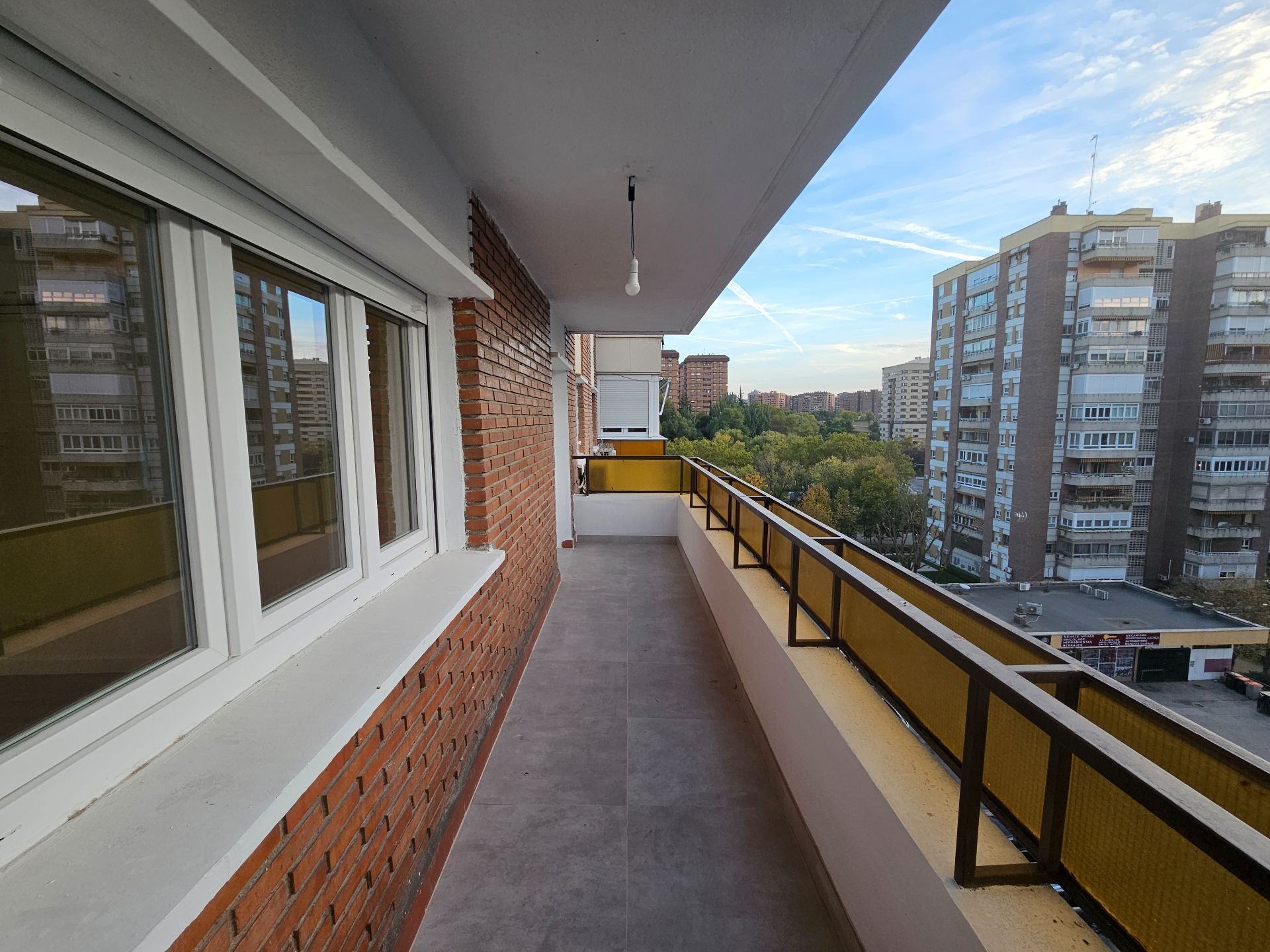 Balcony of Flat to rent in  Madrid Capital  with Air Conditioner, Heating and Terrace