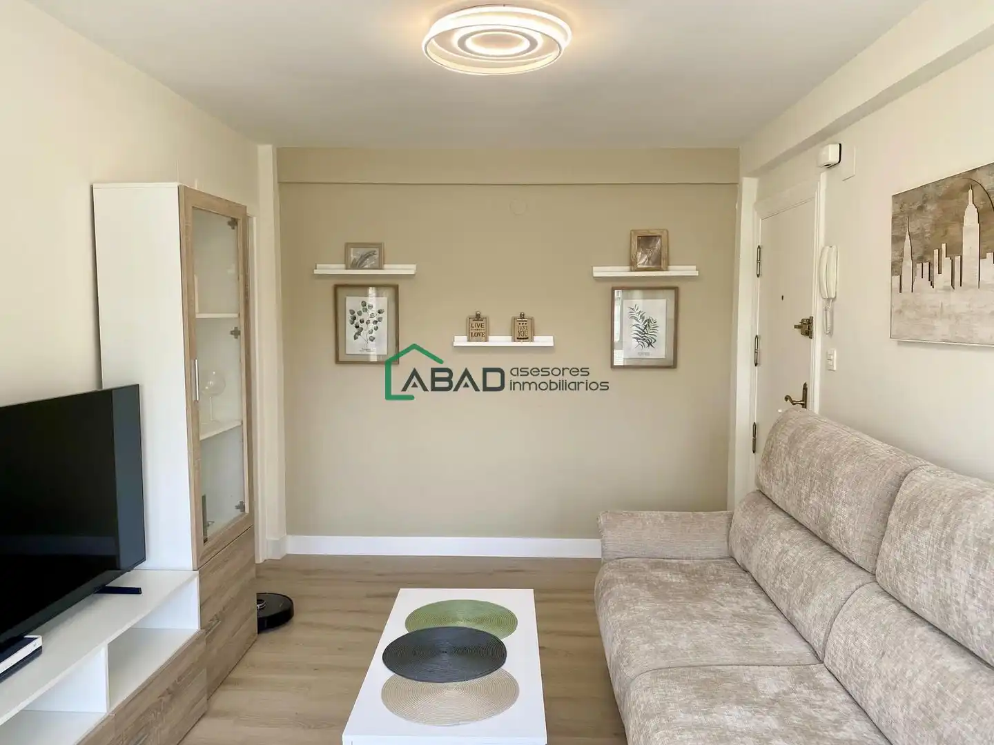Wohnzimmer von Wohnungen zur Miete in Laredo mit Heizung und Möbliert