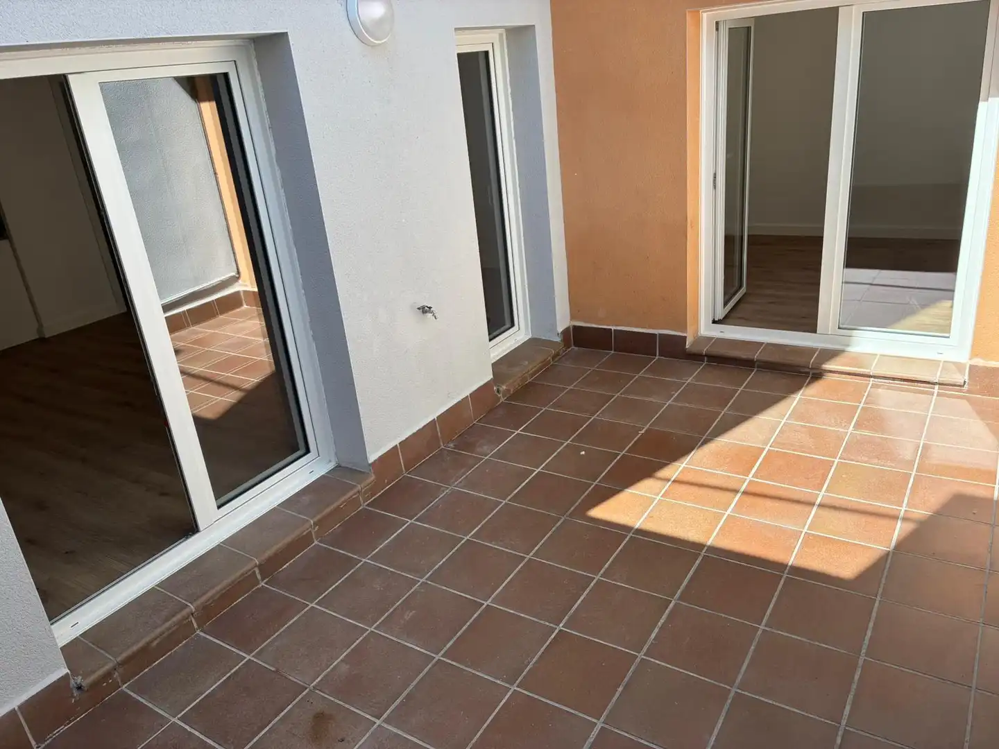 Terraza de Piso en venta en Vilanova del Camí con Calefacción y Terraza