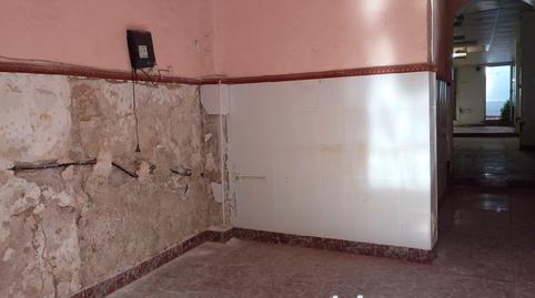 Foto 2 de Casa adosada en venta en Carrer de Guzmán el Bueno, 76, La Vall d'Uixó, Castellón