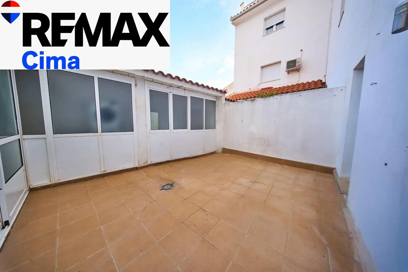 Vista exterior de Piso en venta en Baza, Granada
