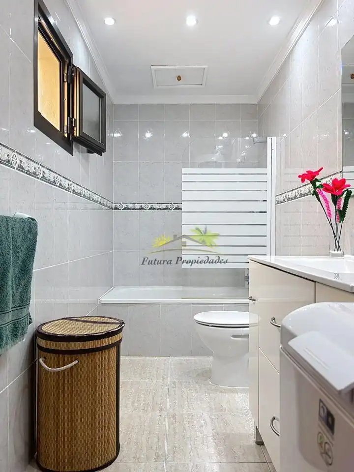 Bathroom of Flat for sale in Arrecife
