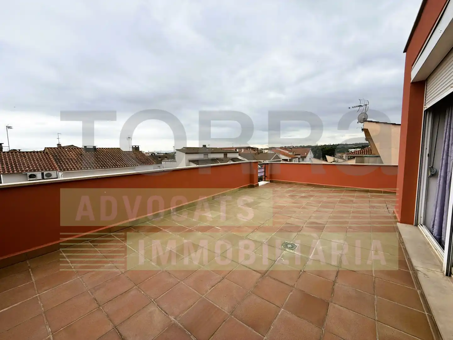 Casa pareada con terraza en venta en Carrer de Josep Tarradellas, imagen 33