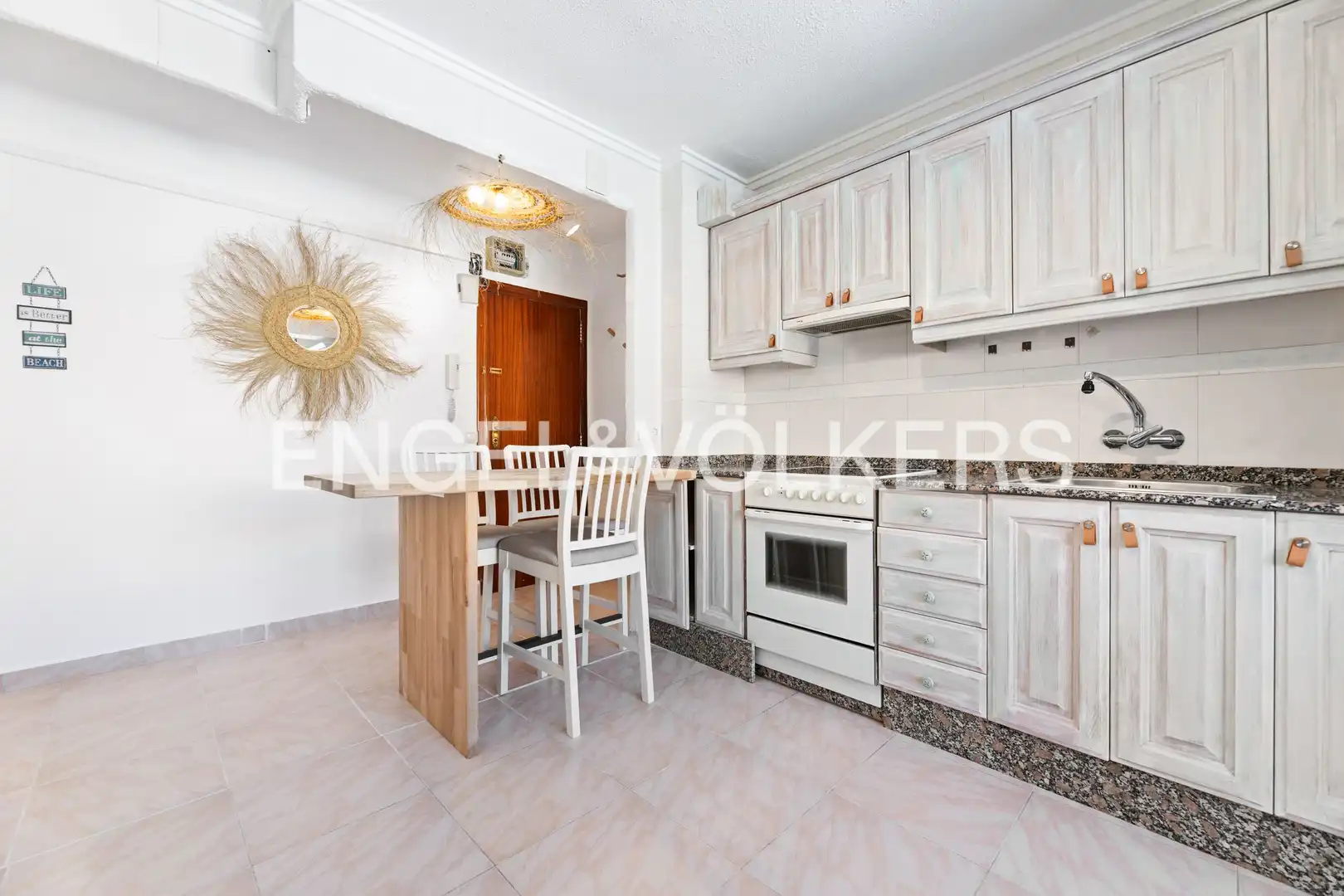 Cocina de Piso de alquiler en Valencia con Aire acondicionado, Calefacción y Amueblado
