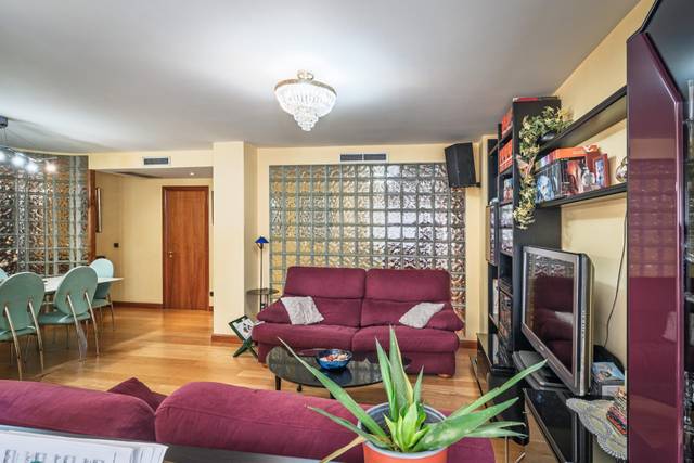 Piso en Venta en Segunda Fase