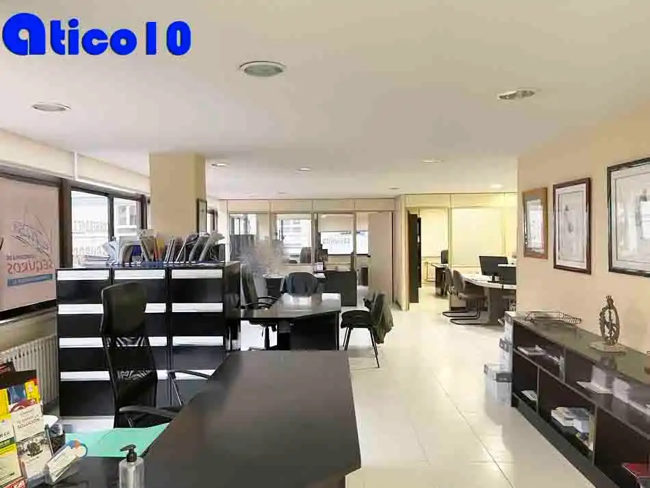 Office space with lift for sale in Centro - Casco Histórico, imagen 2