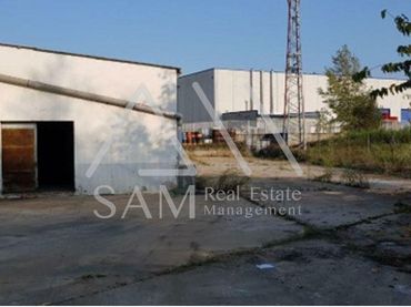 Nau industrial en venda a Sant Julià del Llor i Bonmatí
