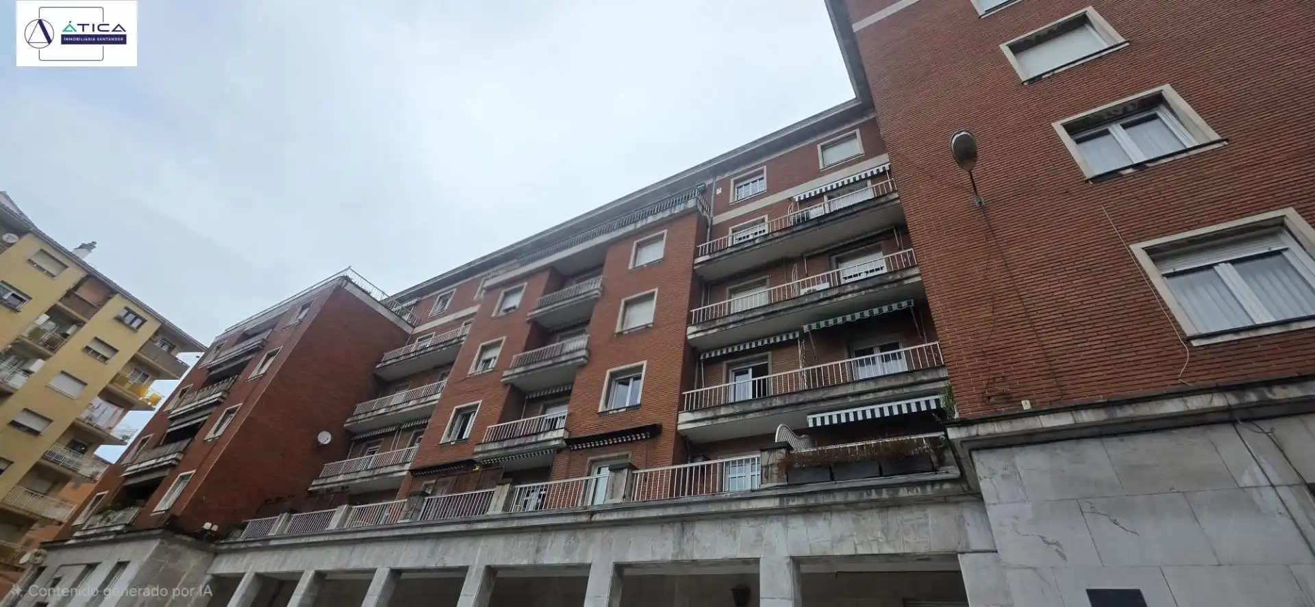 Piso con terraza en venta en Plaza de Luis Hauzeur