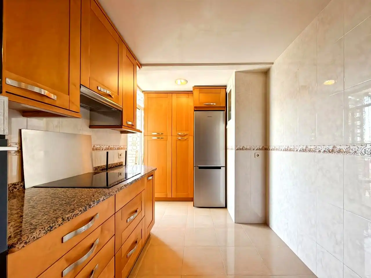 Küche von Wohnung zum Verkauf in San Sebastián de los Reyes mit Klimaanlage, Heizung und Terrasse