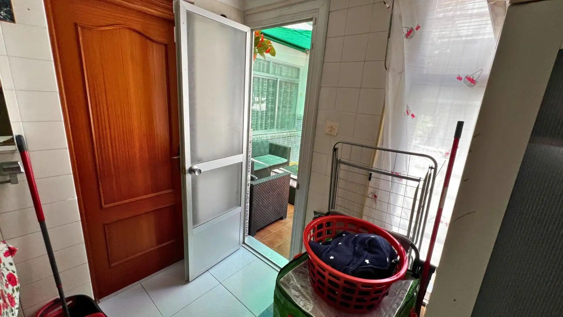 Piso en venta en Elda con Calefacción, Terraza y Balcón