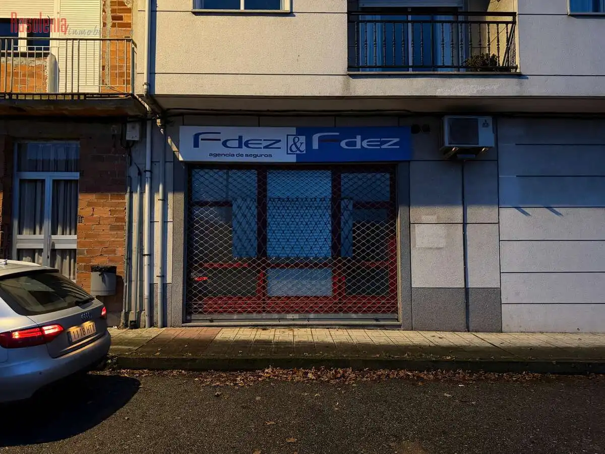 Commercial properties for sale in Bóveda