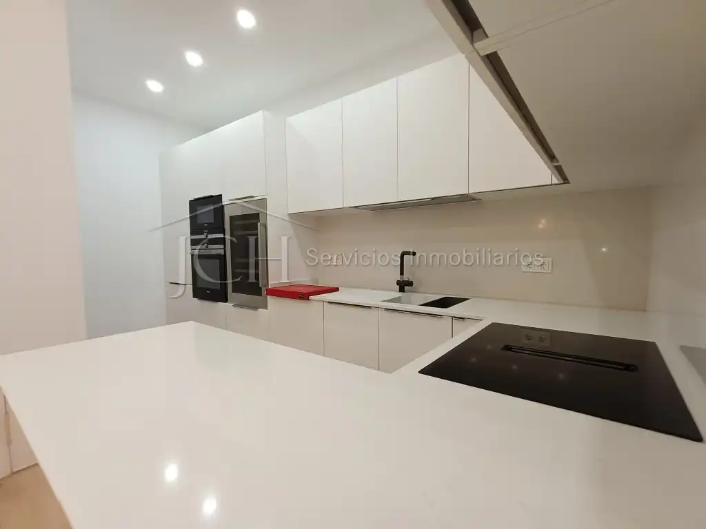Cocina de Piso en venta en Fuengirola con Piscina, Horno y Lavadora