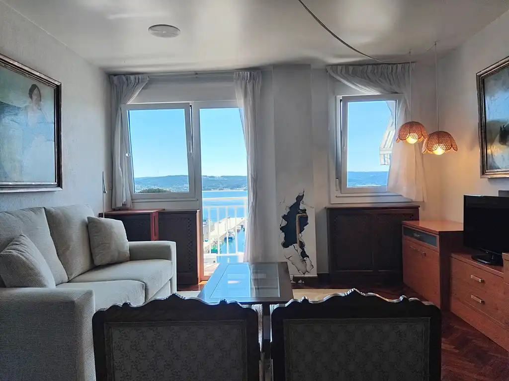 Sala d'estar de Dúplex en venda en Sada (A Coruña) amb Calefacció, Parquet i Terrassa