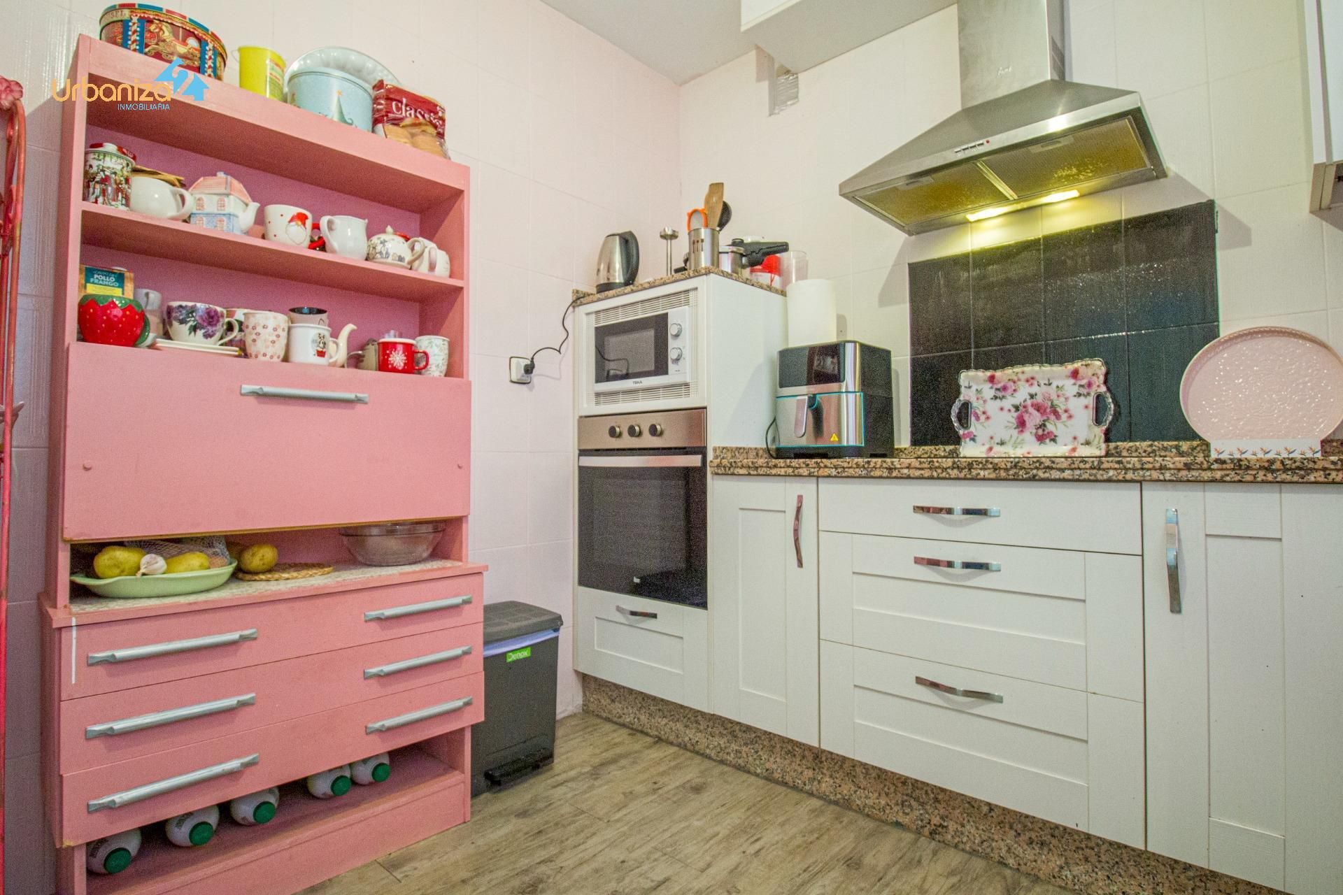 Cocina de Piso en venta en Badajoz Capital con Balcón