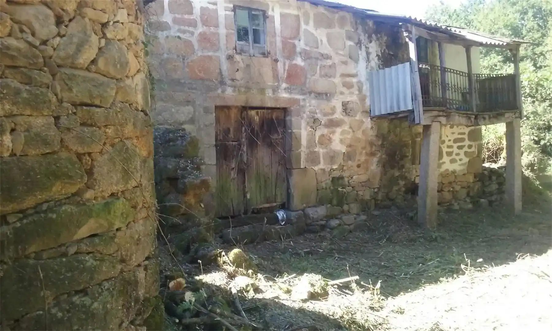 Vista exterior de Finca rústica en venda en O Páramo  amb Jardí privat i Balcó