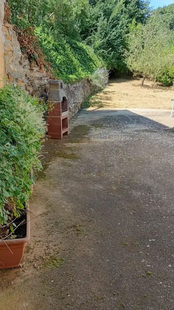 Aparcament de Pis en venda en Cea amb Jardí privat, Traster i Moblat