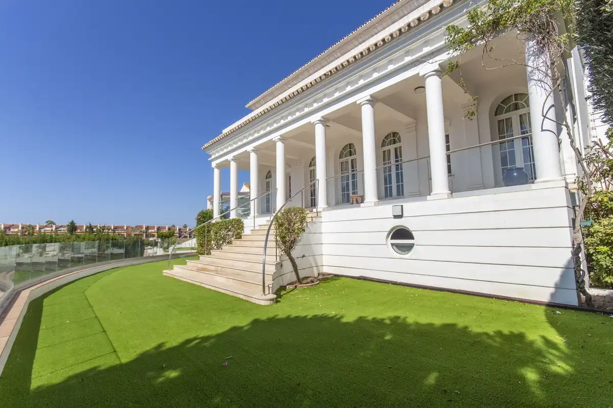 Exterior view of Houses for sale in Benalmádena  with Air Conditioner, Private garden and Terrace