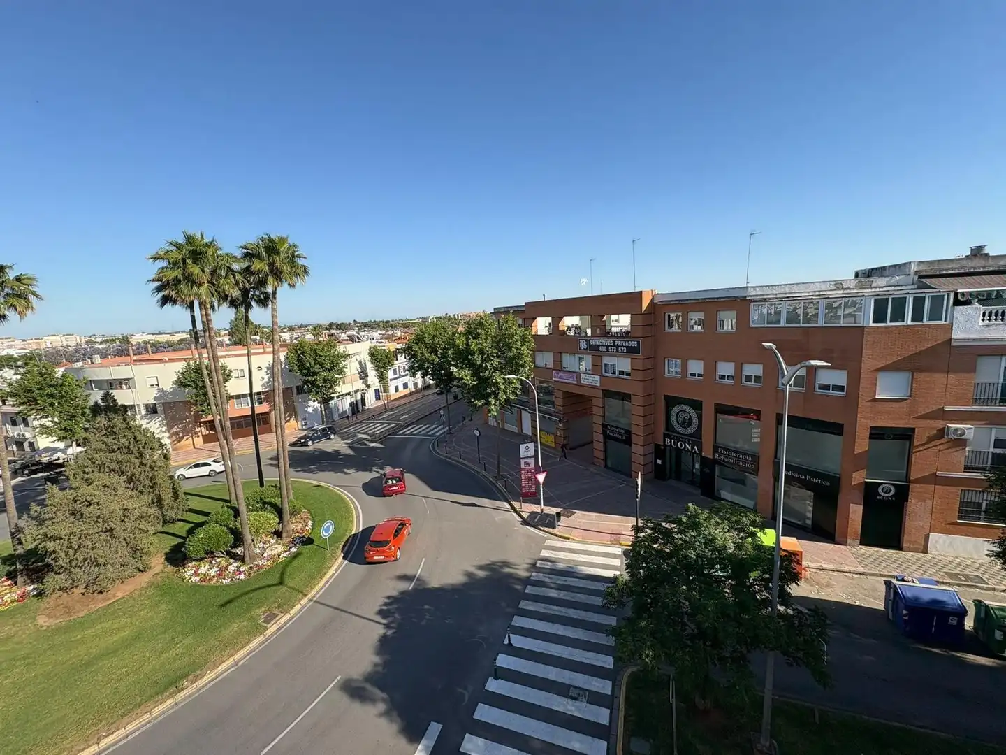 Vista exterior de Dúplex en venta en Dos Hermanas con Aire acondicionado, Terraza y Balcón