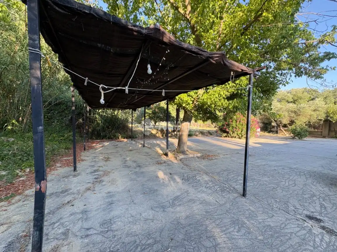 Terrassa de Finca rústica en venda en Jaén amb Traster i Piscina