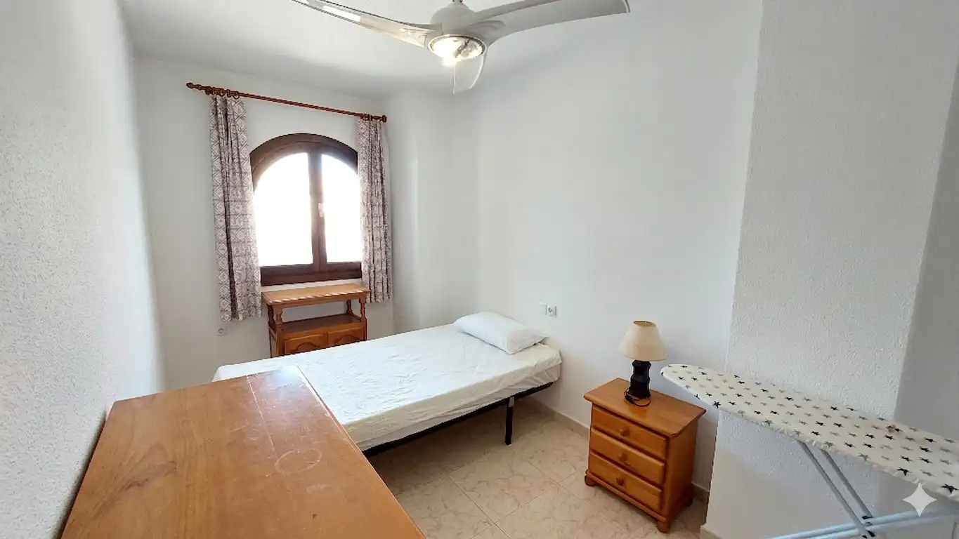 Habitación de Casa adosada en venta en Los Alcázares con Terraza, Amueblado y Horno