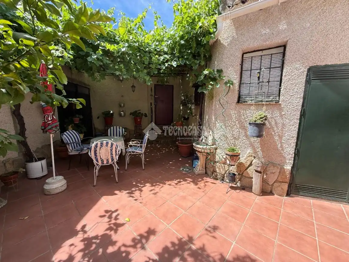 Terraza de Casa adosada en venta en Lucillos con Aire acondicionado y Calefacción